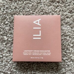 ilia cream highlighter